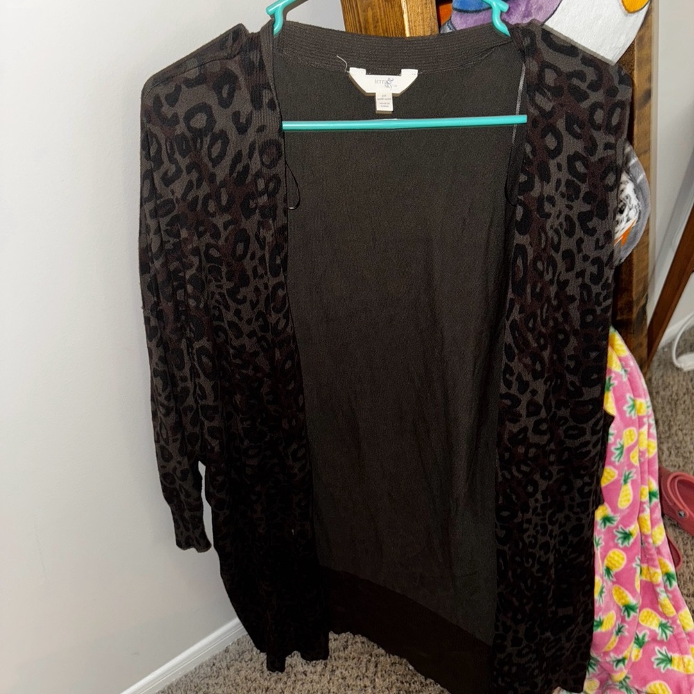 Time and Tru Black Leopard Cardigan